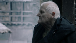extant_GameOfThrones_1x09-Baelor_1787