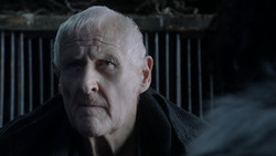 extant_GameOfThrones_1x09-Baelor_1975