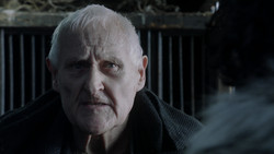 extant_GameOfThrones_1x09-Baelor_2002