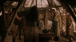extant_GameOfThrones_1x09-Baelor_3260