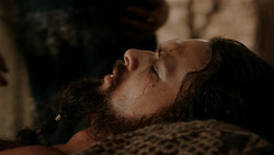 extant_GameOfThrones_1x09-Baelor_3316