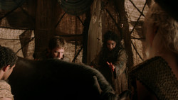extant_GameOfThrones_1x09-Baelor_3347