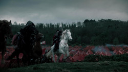extant_GameOfThrones_1x09-Baelor_4403