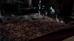 extant_GameOfThrones_1x09-Baelor_4405