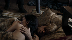 extant_GameOfThrones_1x09-Baelor_4422