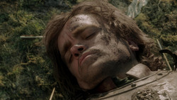 extant_GameOfThrones_1x09-Baelor_4627