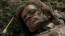 extant_GameOfThrones_1x09-Baelor_4629