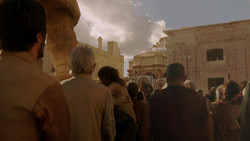 extant_GameOfThrones_1x09-Baelor_5238