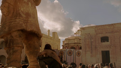 extant_GameOfThrones_1x09-Baelor_5241