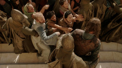 extant_GameOfThrones_1x09-Baelor_5296