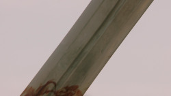extant_GameOfThrones_1x10-FireAndBlood_0002