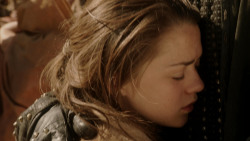 extant_GameOfThrones_1x10-FireAndBlood_0034