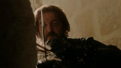 extant_GameOfThrones_1x10-FireAndBlood_0114