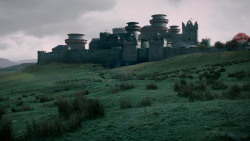 extant_GameOfThrones_1x10-FireAndBlood_0123