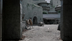 extant_GameOfThrones_1x10-FireAndBlood_0136