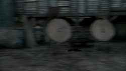 extant_GameOfThrones_1x10-FireAndBlood_0137