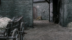extant_GameOfThrones_1x10-FireAndBlood_0154