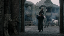 extant_GameOfThrones_1x10-FireAndBlood_0207