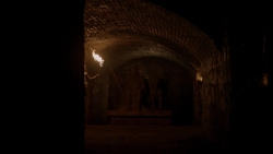 extant_GameOfThrones_1x10-FireAndBlood_0240