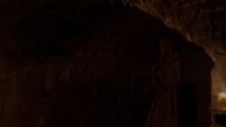 extant_GameOfThrones_1x10-FireAndBlood_0260