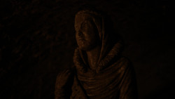extant_GameOfThrones_1x10-FireAndBlood_0268