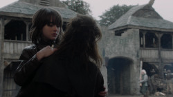 extant_GameOfThrones_1x10-FireAndBlood_0372