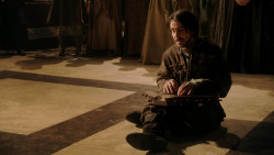 extant_GameOfThrones_1x10-FireAndBlood_0703