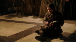 extant_GameOfThrones_1x10-FireAndBlood_0705
