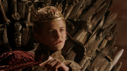 extant_GameOfThrones_1x10-FireAndBlood_0811