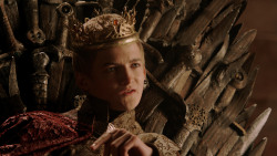 extant_GameOfThrones_1x10-FireAndBlood_0812