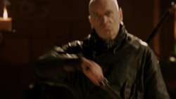 extant_GameOfThrones_1x10-FireAndBlood_0844
