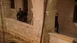 extant_GameOfThrones_1x10-FireAndBlood_0932