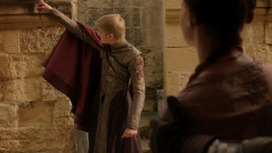 extant_GameOfThrones_1x10-FireAndBlood_1042