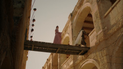 extant_GameOfThrones_1x10-FireAndBlood_1186