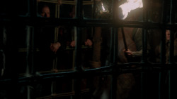 extant_GameOfThrones_1x10-FireAndBlood_1500