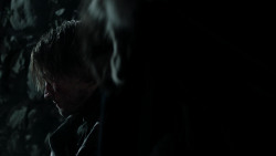 extant_GameOfThrones_1x10-FireAndBlood_1583