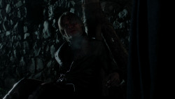 extant_GameOfThrones_1x10-FireAndBlood_1616