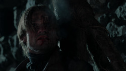 extant_GameOfThrones_1x10-FireAndBlood_1670