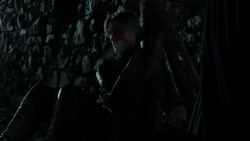 extant_GameOfThrones_1x10-FireAndBlood_1694