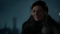 extant_GameOfThrones_1x10-FireAndBlood_1706