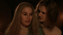 extant_GameOfThrones_1x10-FireAndBlood_1841