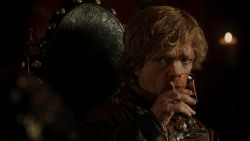 extant_GameOfThrones_1x10-FireAndBlood_2034