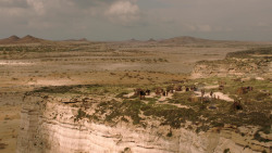 extant_GameOfThrones_1x10-FireAndBlood_2223