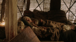 extant_GameOfThrones_1x10-FireAndBlood_2225