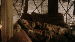 extant_GameOfThrones_1x10-FireAndBlood_2229