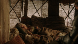 extant_GameOfThrones_1x10-FireAndBlood_2233