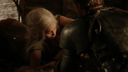extant_GameOfThrones_1x10-FireAndBlood_2258