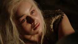 extant_GameOfThrones_1x10-FireAndBlood_2290