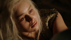 extant_GameOfThrones_1x10-FireAndBlood_2291