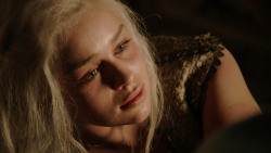 extant_GameOfThrones_1x10-FireAndBlood_2292